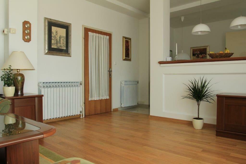 Vila Rojana Vodice Exterior photo